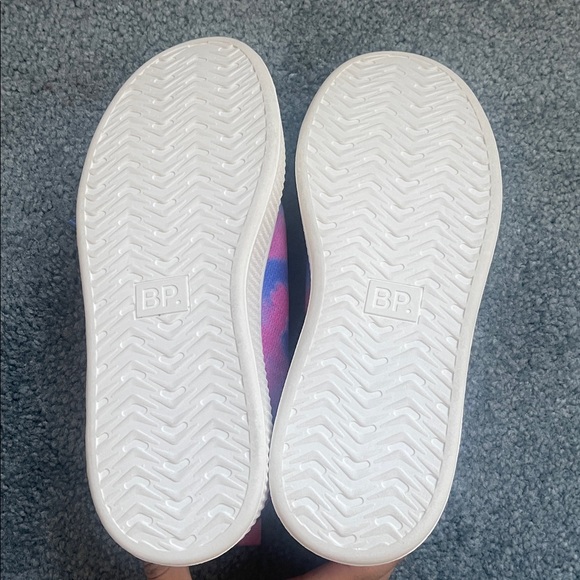 BP Vibrant Tie-Dye Lace-Up Sneakers - Picture 3 of 3